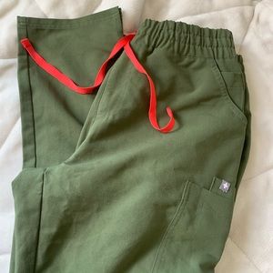 figs skinny scrub pants